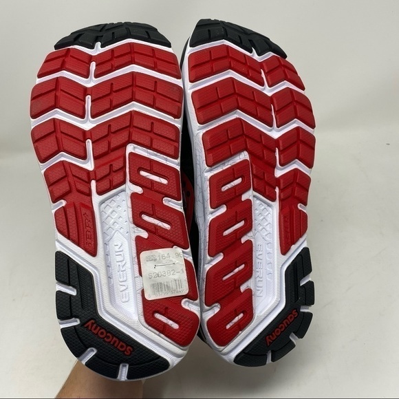Saucony Men’s Redeemer ISO 2 grey black red athletic running shoes